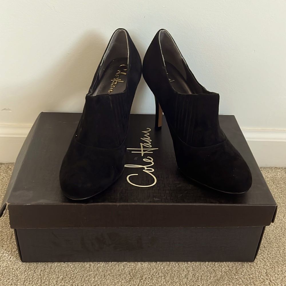 Cole Haan Black Suede Bootie Nike Air Talia- Size 9